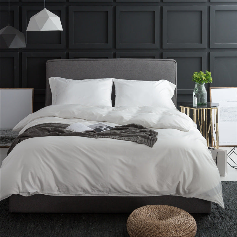 Four-Piece Bedding Set in Pure Color