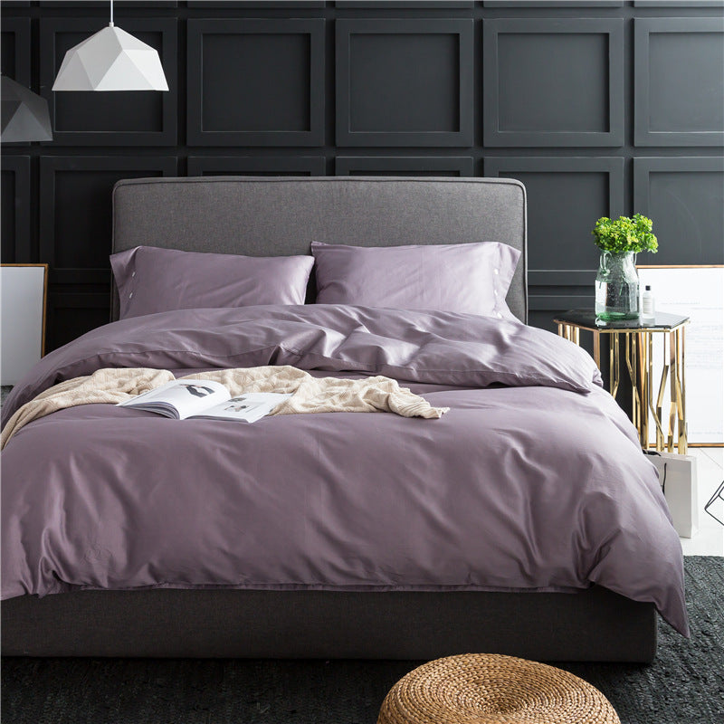 Four-Piece Bedding Set in Pure Color