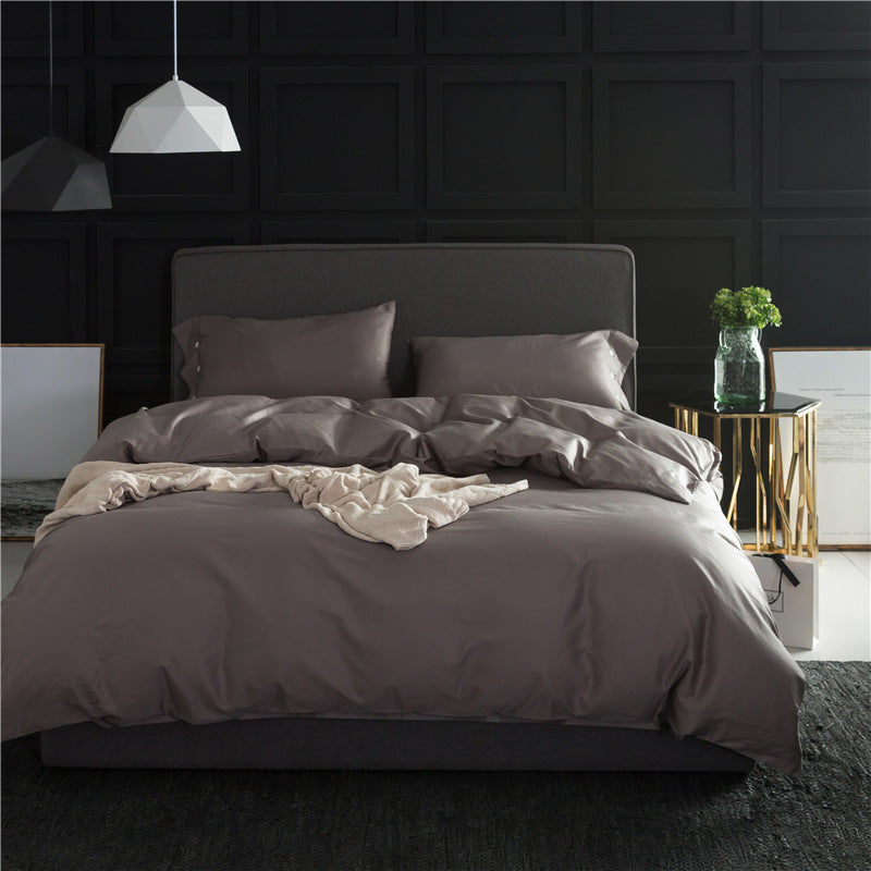 Four-Piece Bedding Set in Pure Color